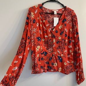 Women’s H&M blouse never worn